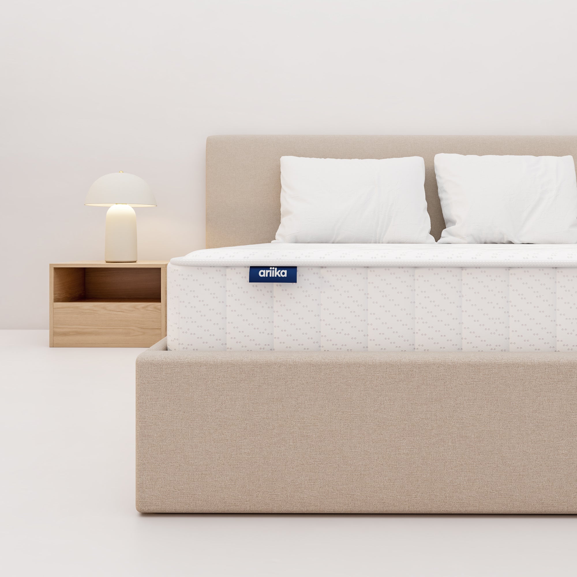 Hotel quality hybrid mattress combining memory foam and pocket springs for a medium firm bedroom sleep.