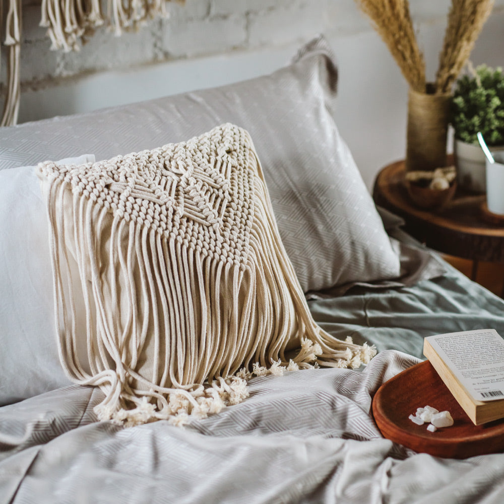 وسادة مكرمية إيدن