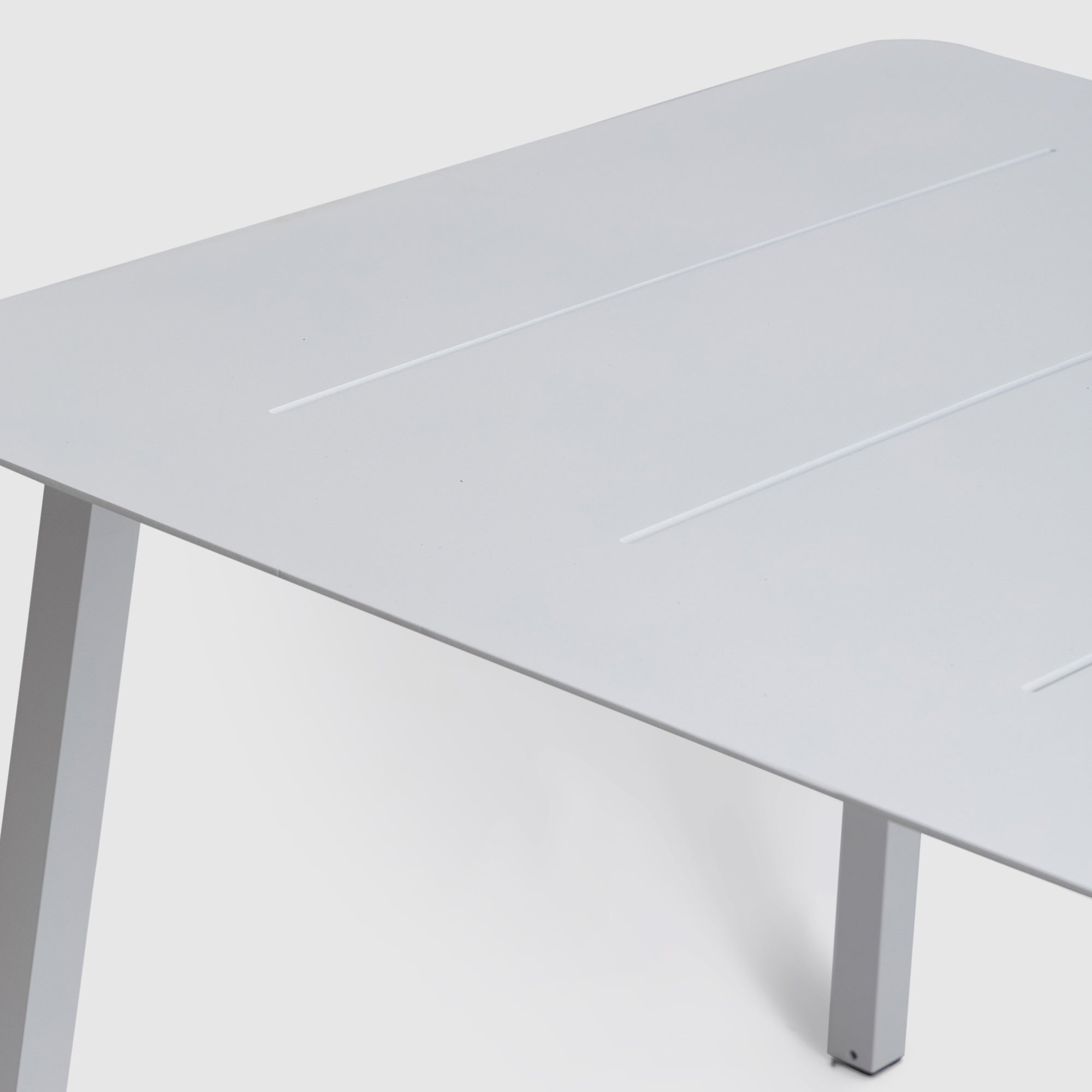 Matrix Dining Table – ariika