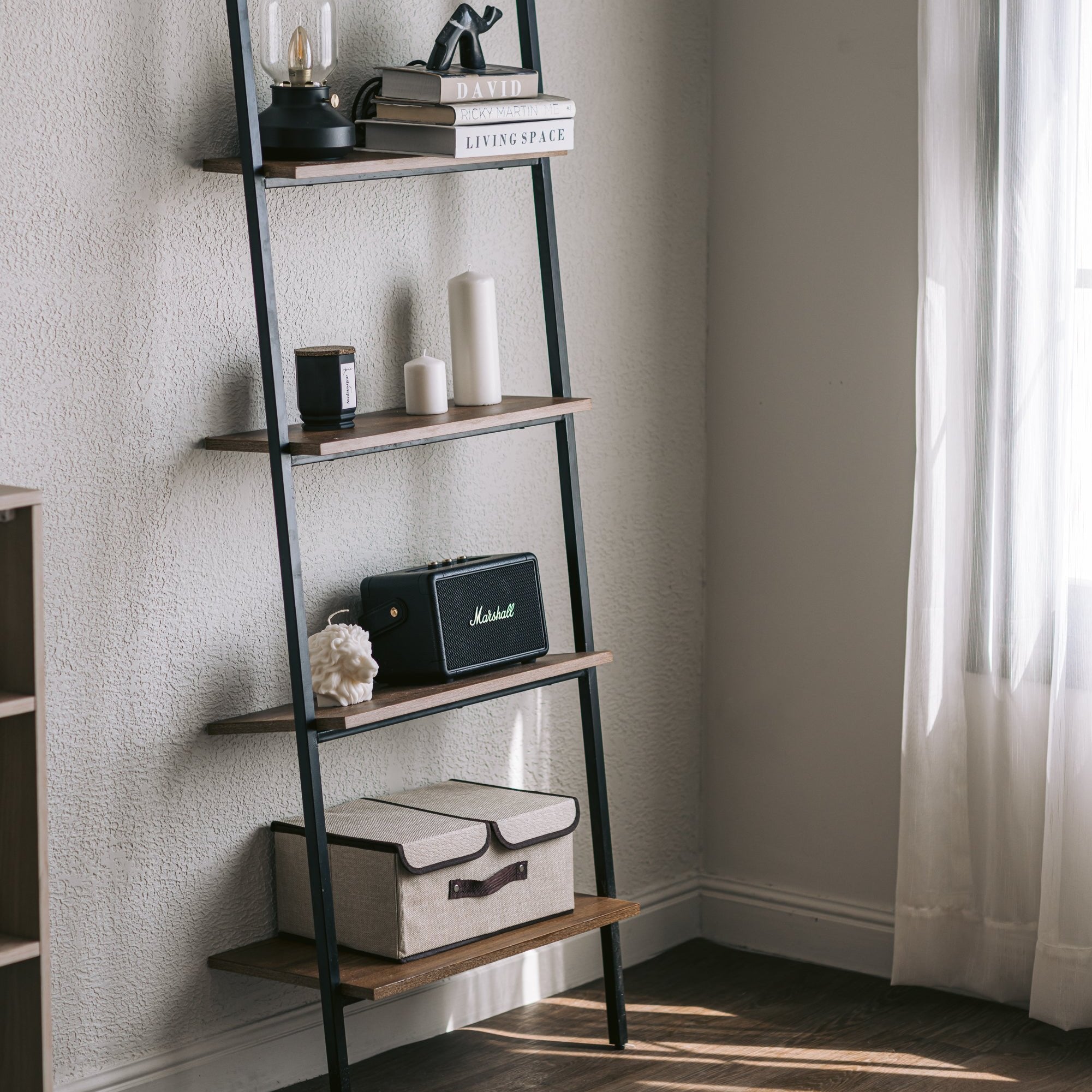 Pillar Shelves Unit