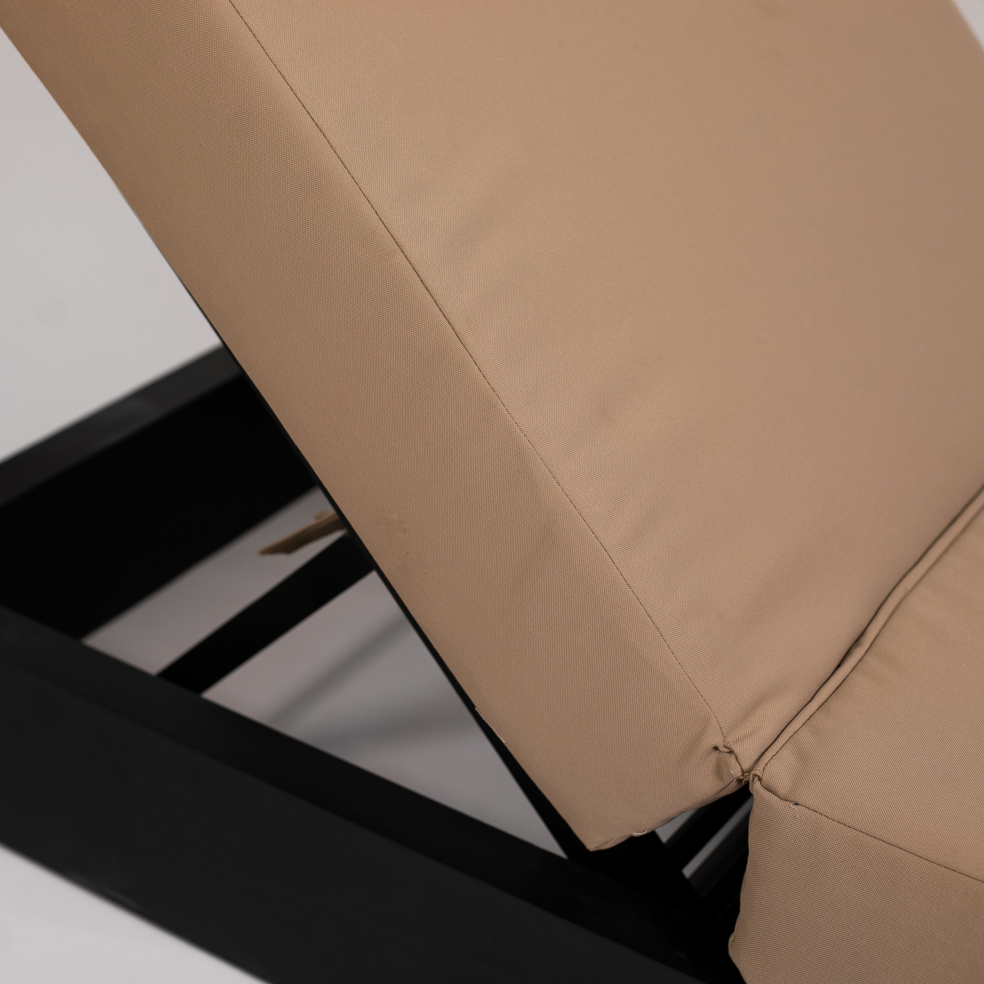 Chaiselong with Mattress