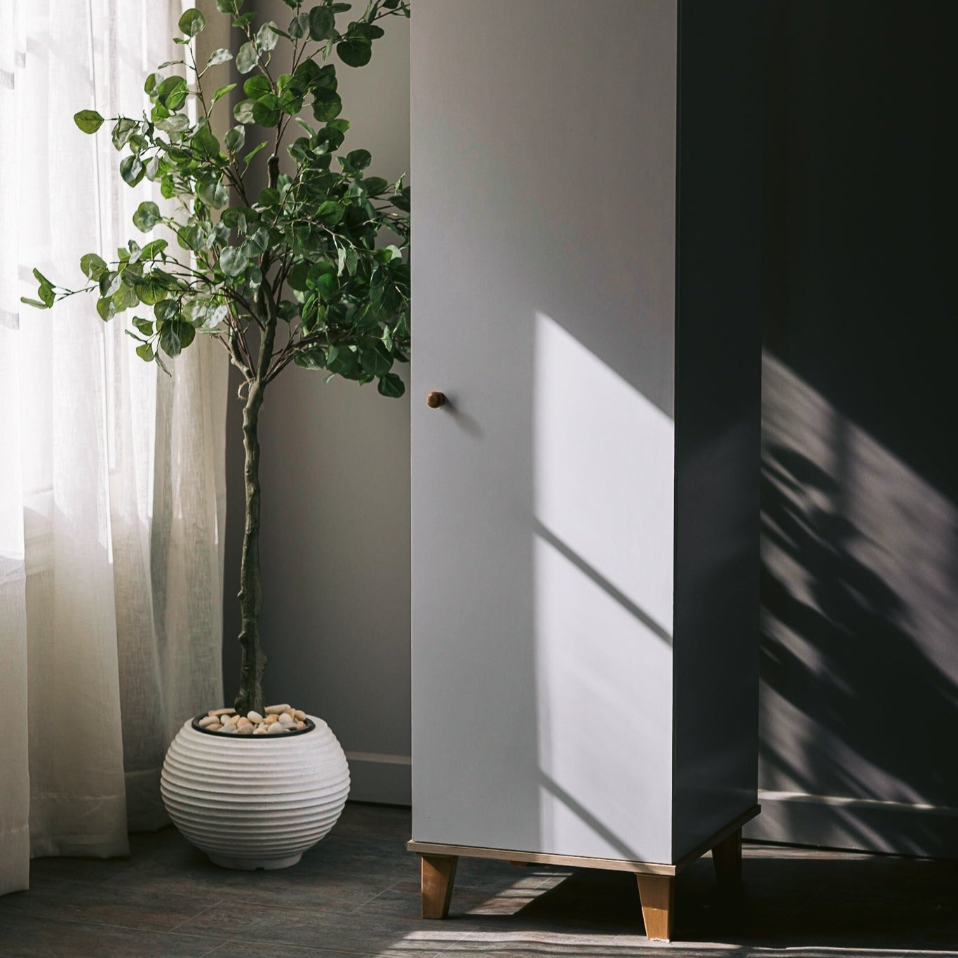 دولاب للأطفال بلوف