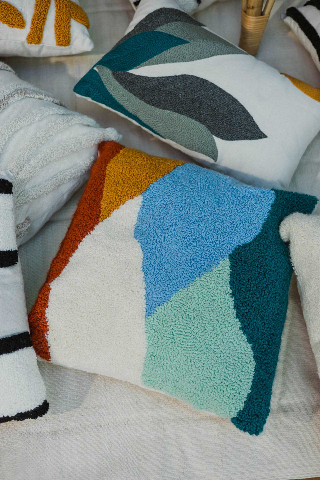 Mareas Tufted Cushion