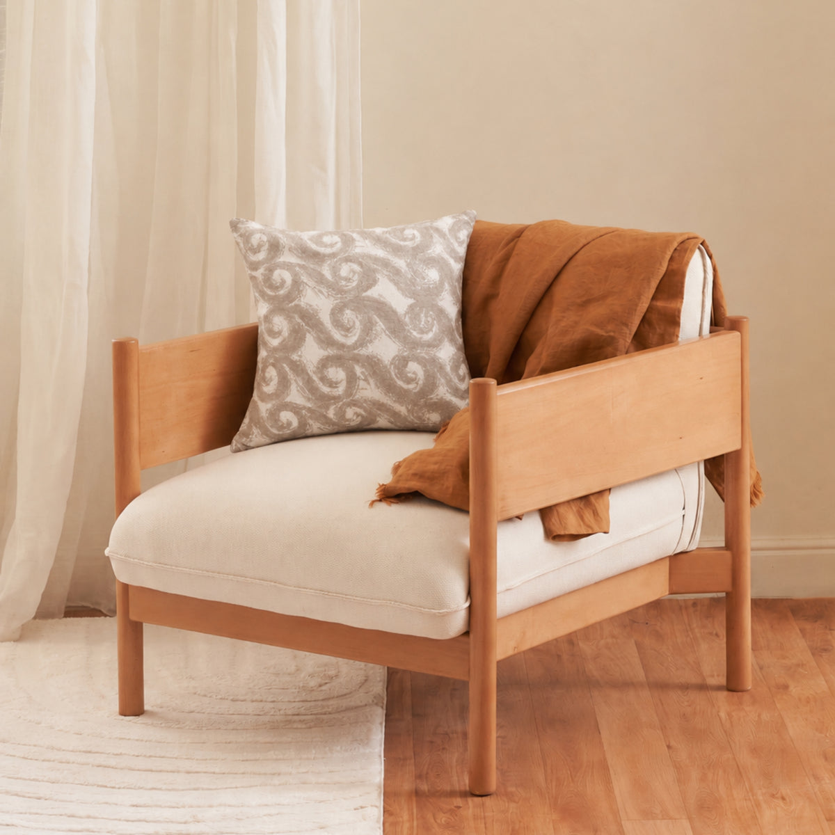 Beau Rivage + Solid Cushion