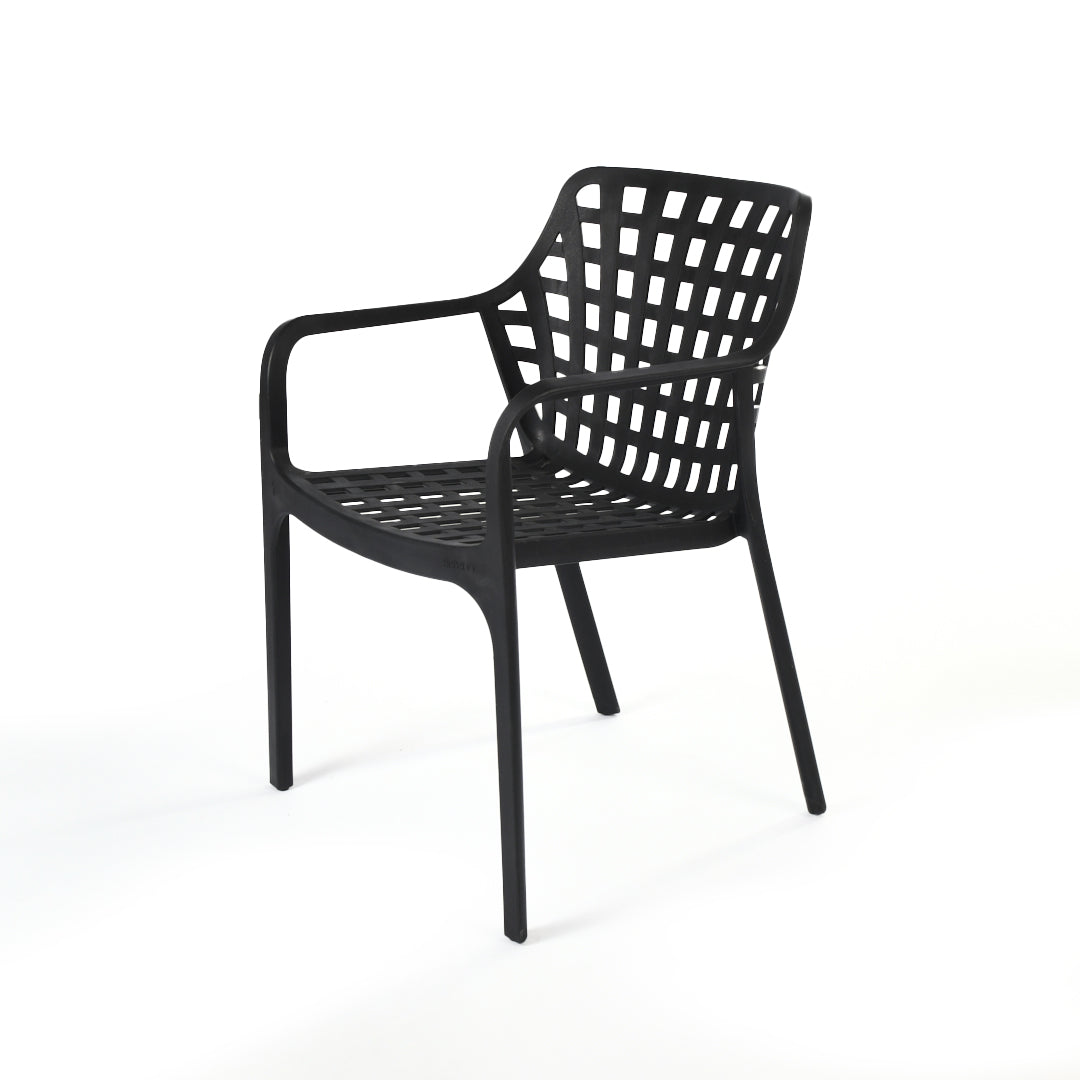 كرسي بذراعين أو جي