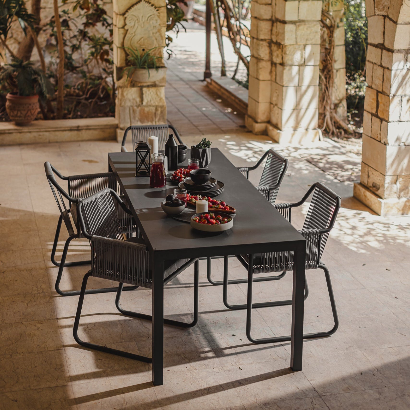 Mila Outdoor Dining Chair