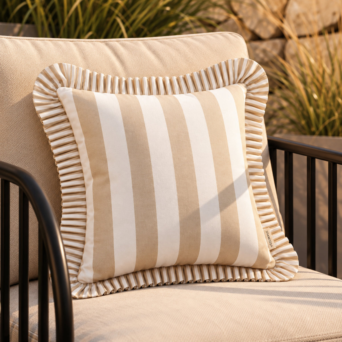 Ceaser Cushion