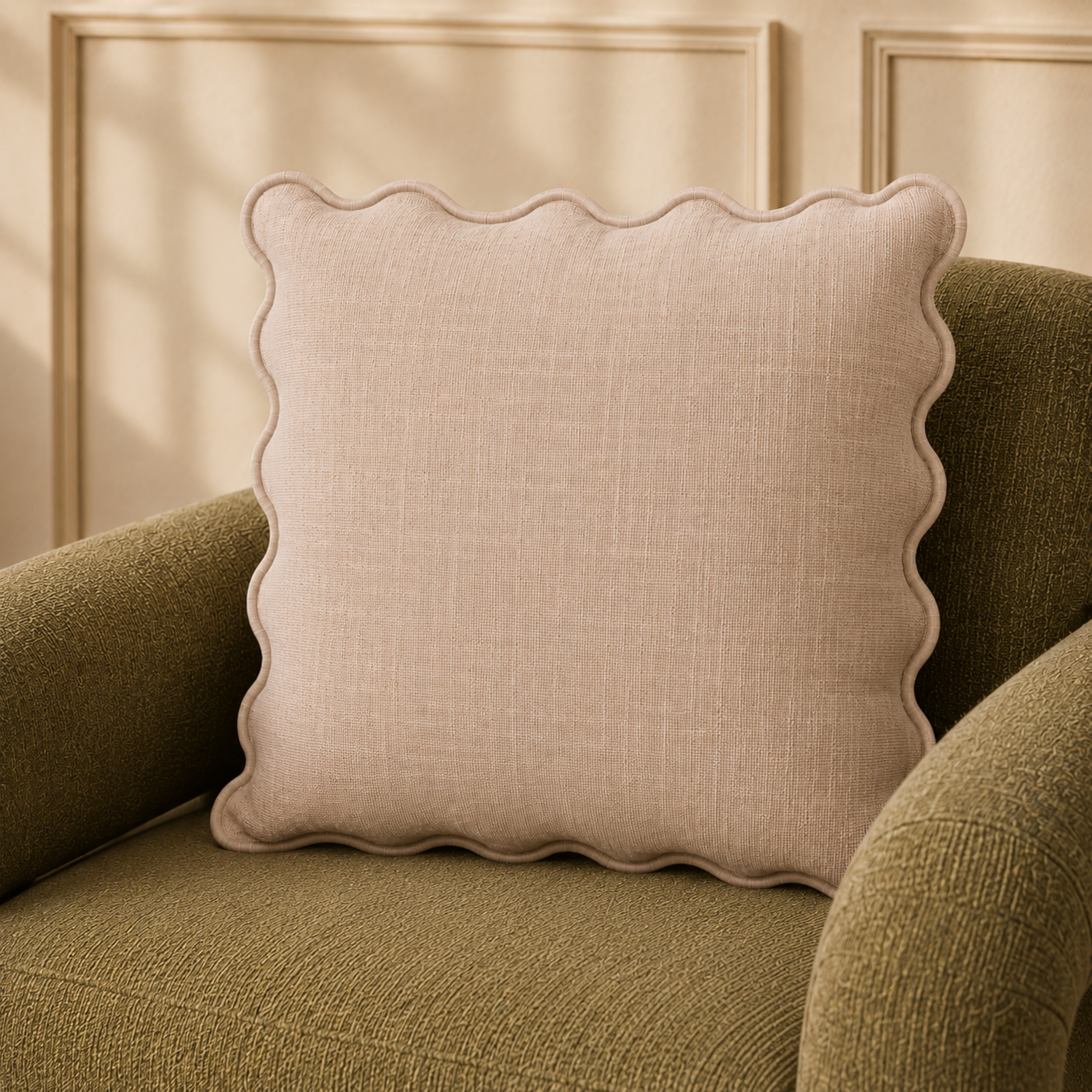 Curvy Sass Bare Cushion