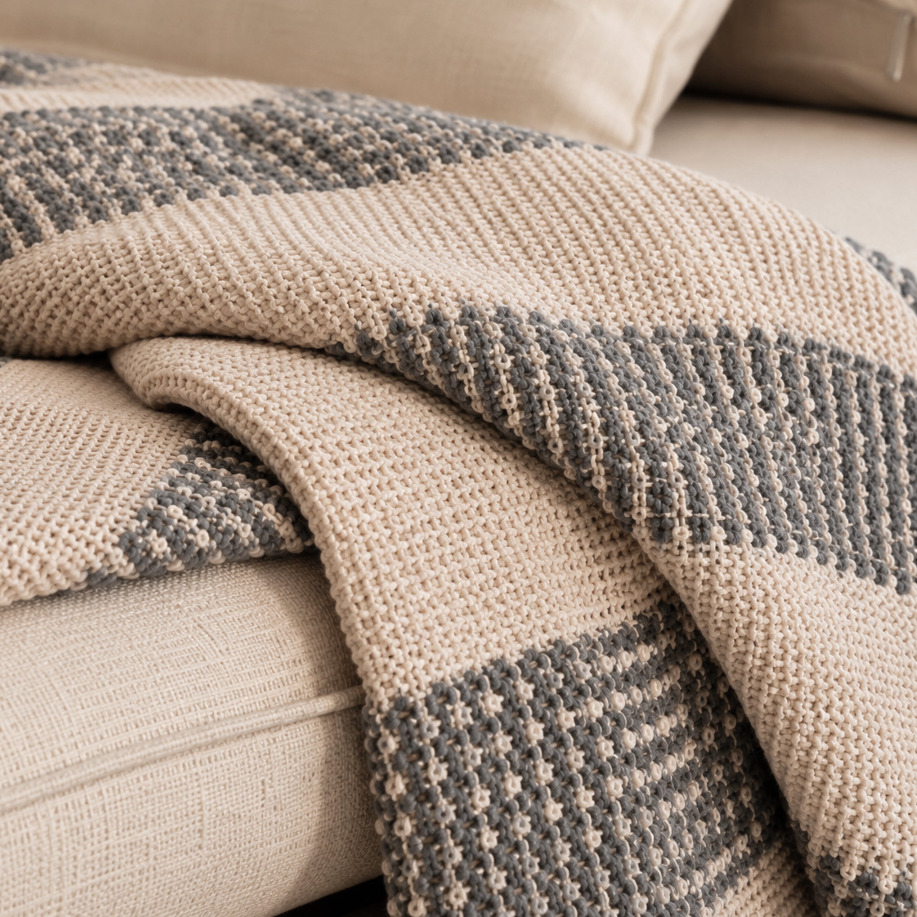 Honeycomb Stripe Bedspread