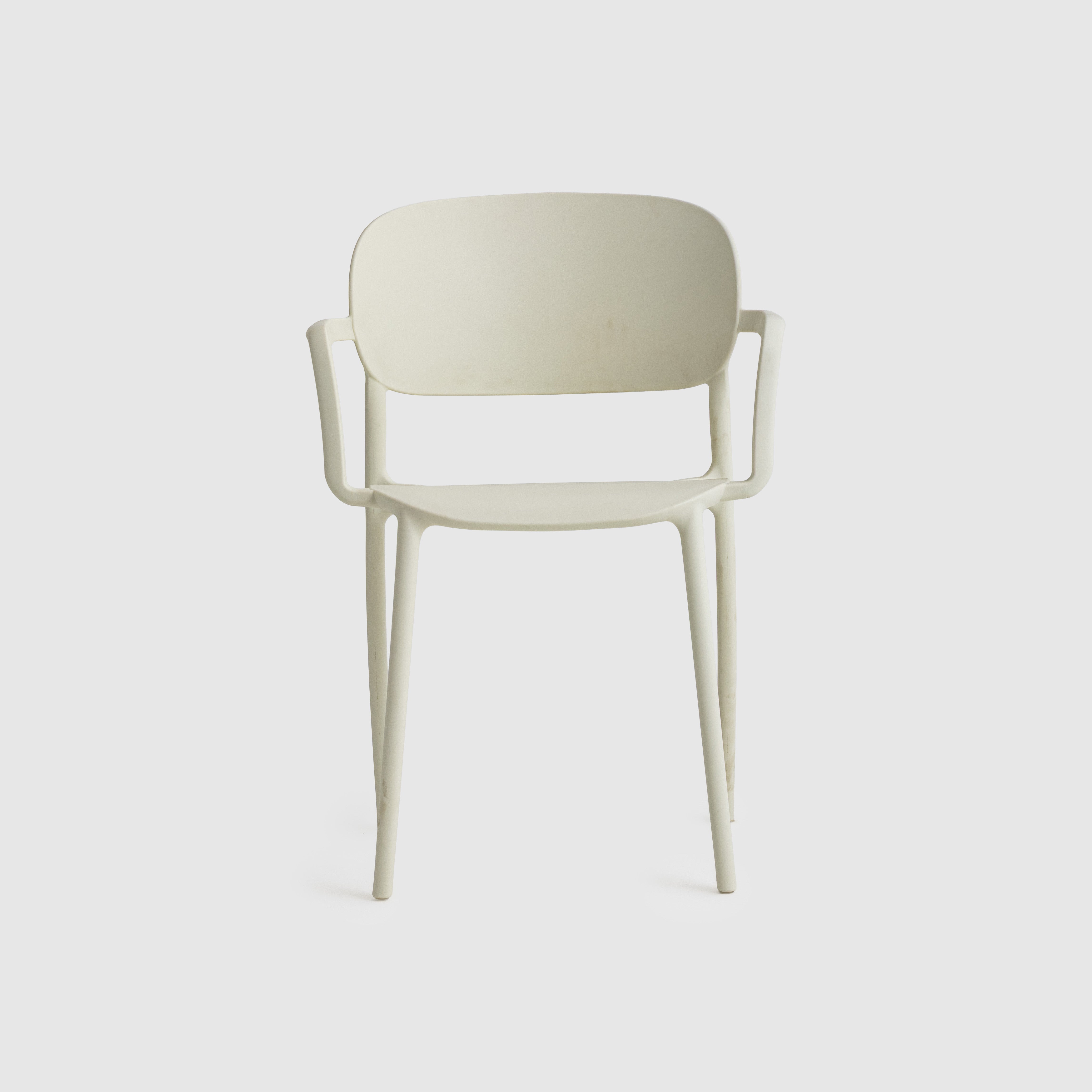 Alma Armchair