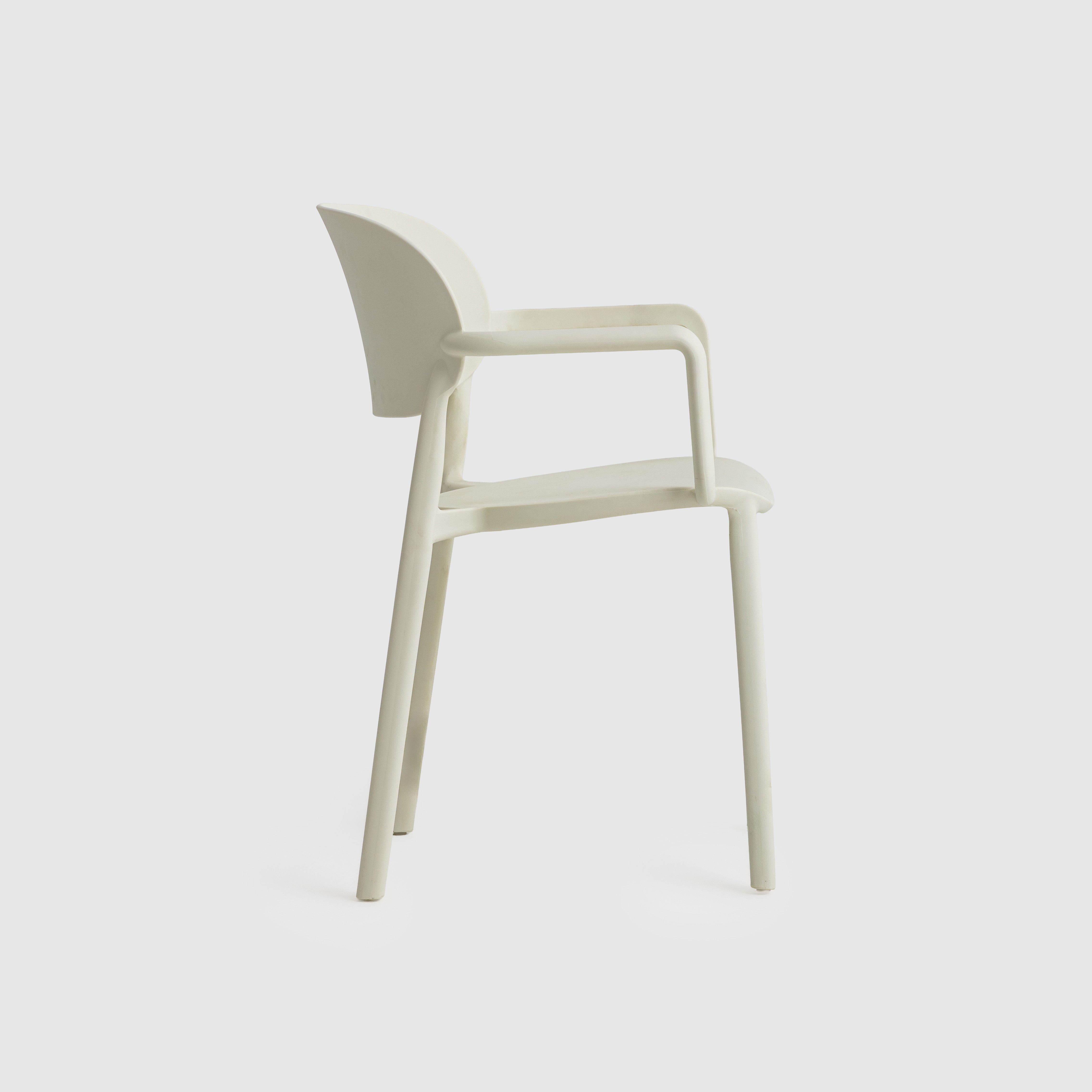 Alma Armchair