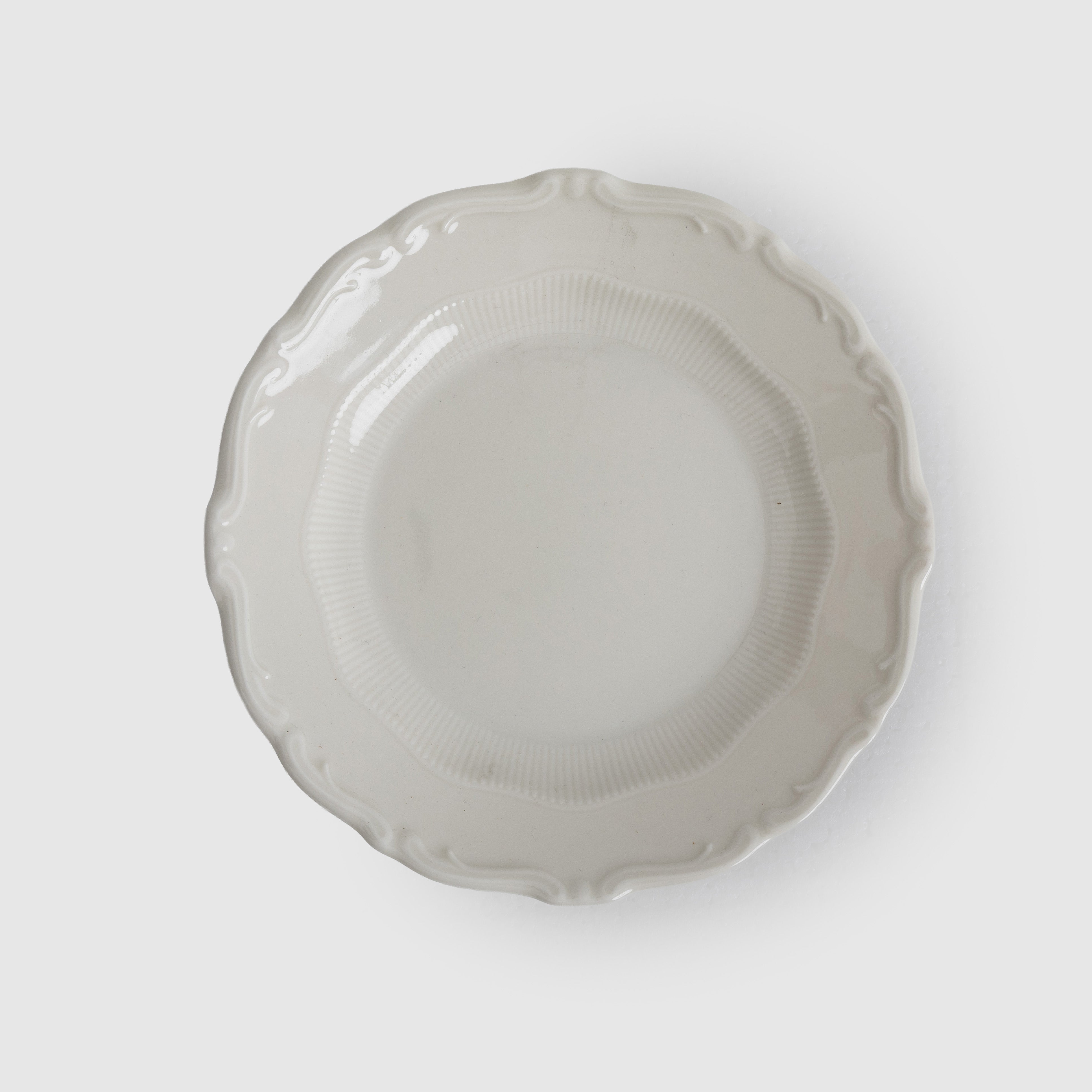 Vintage Dinnerware ( Set of 24 Pieces)