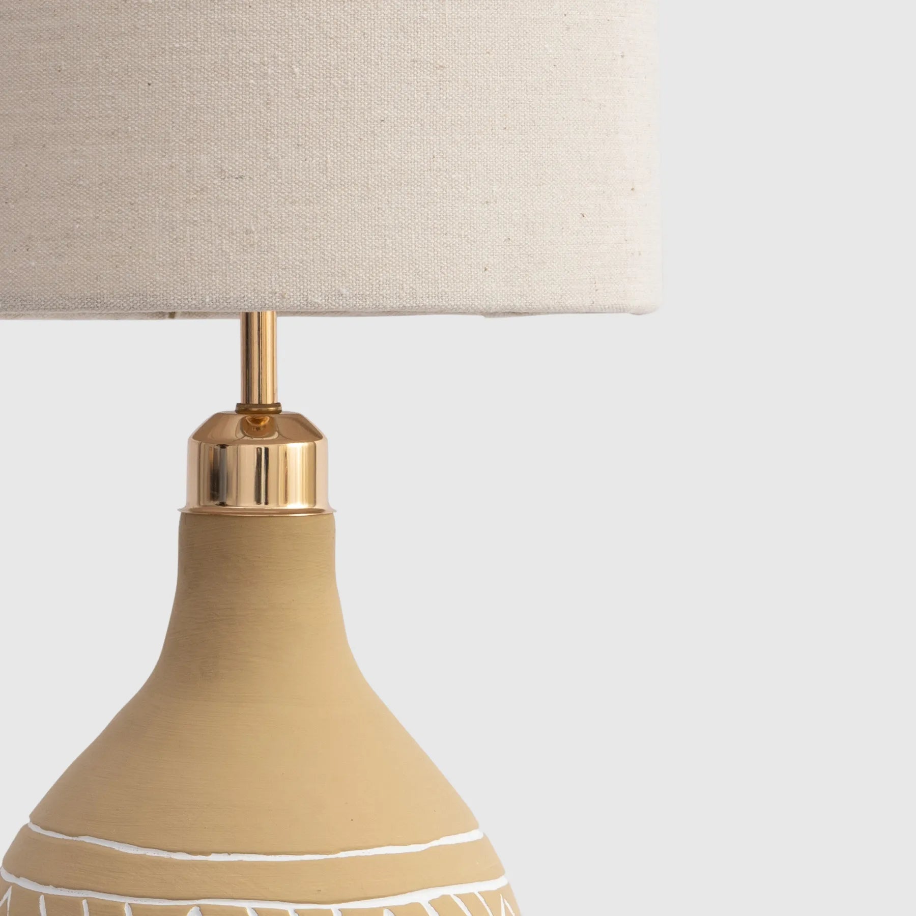 أباجورة ستريا