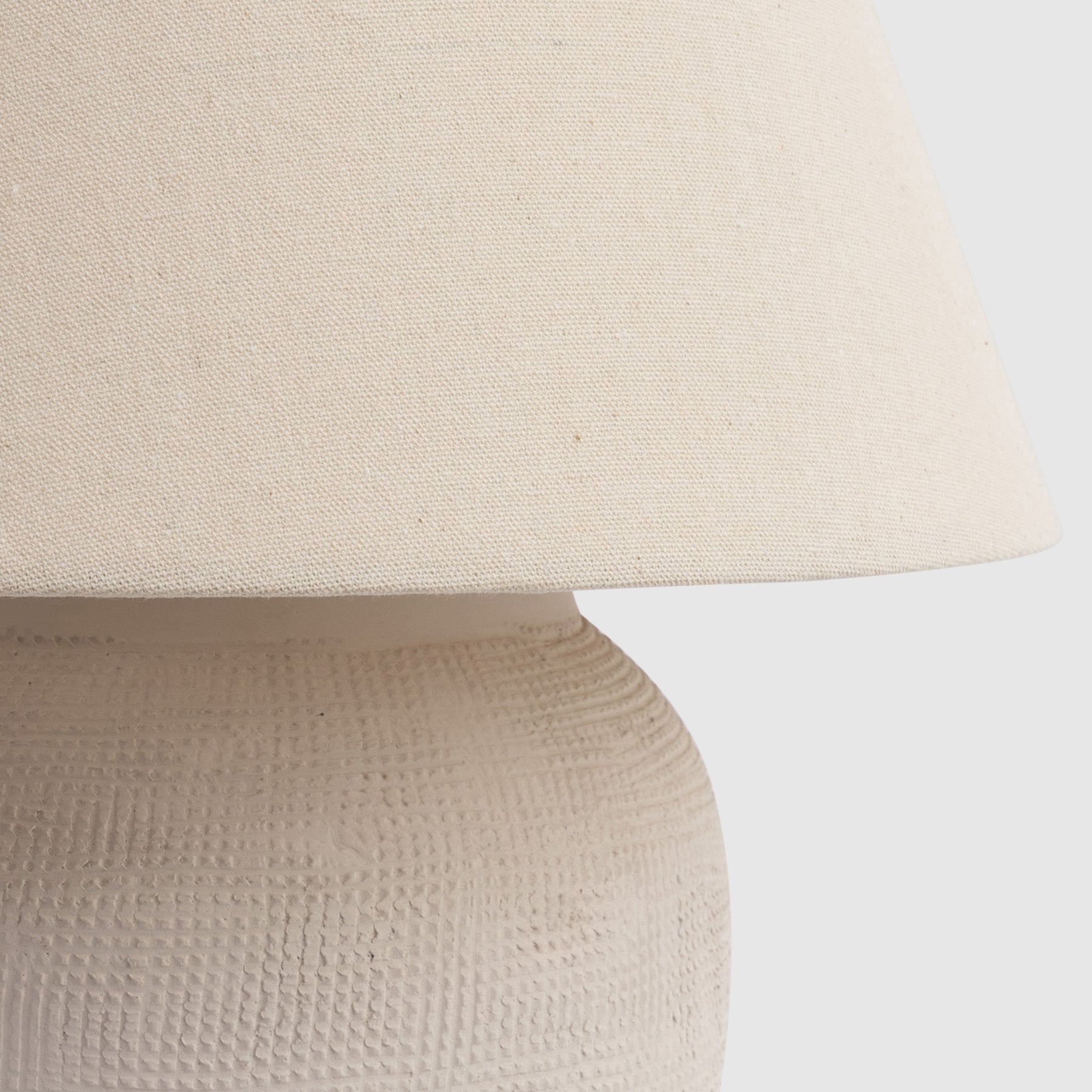 أباجورة دووم