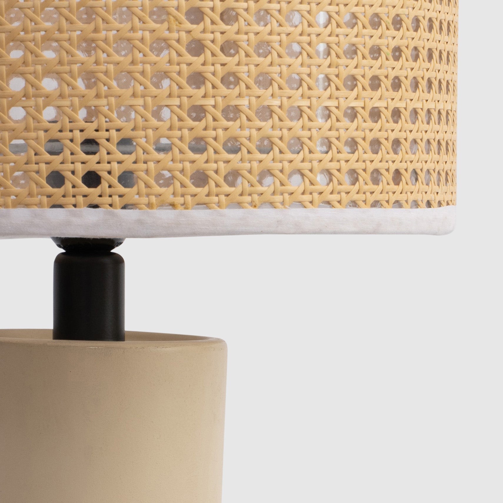 أباجورة ايسلا