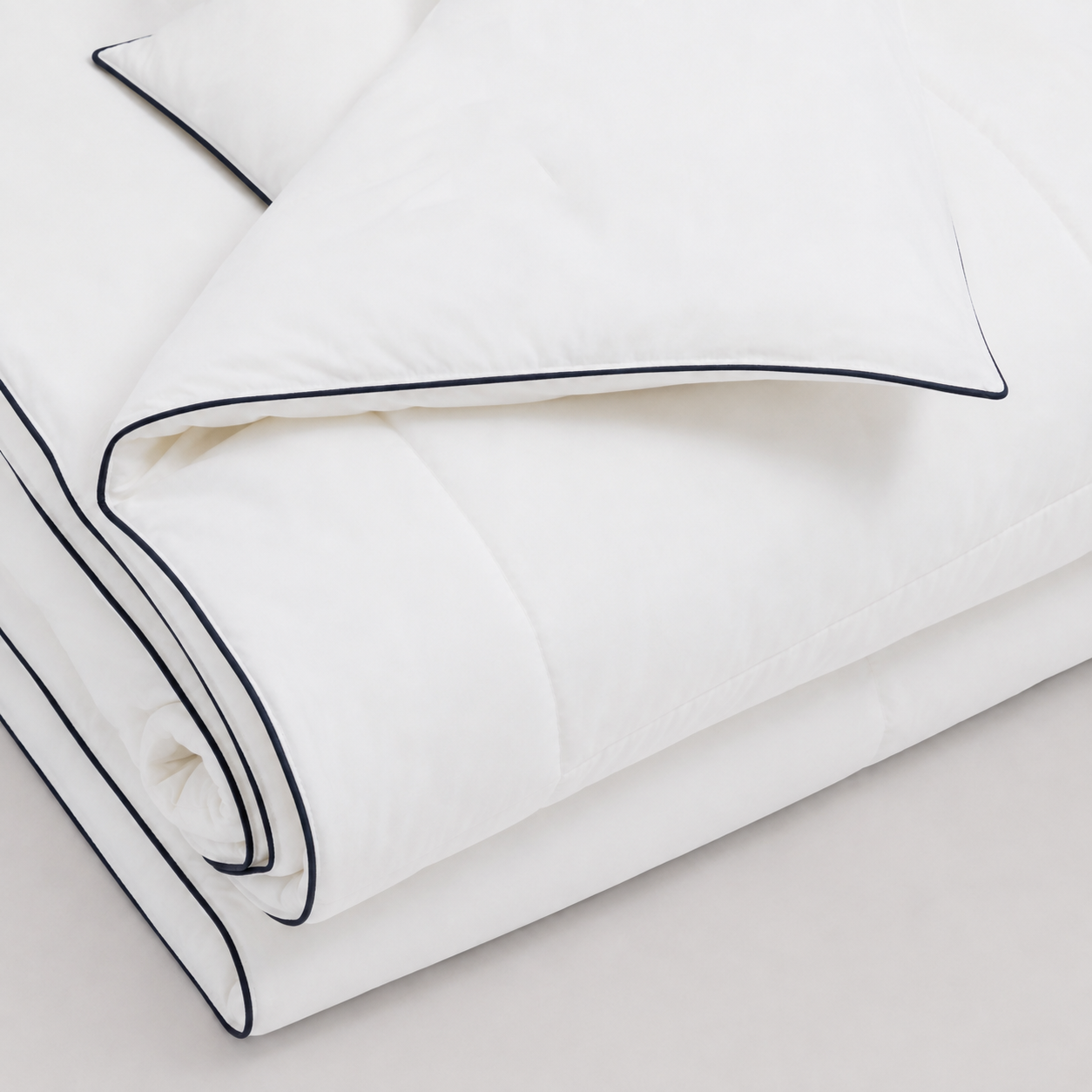 Lux Microfiber Lightweight Duvet