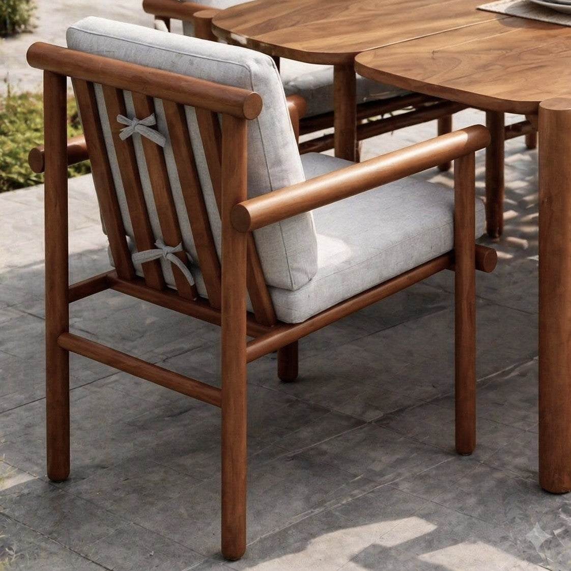 Marlet Outdoor Armchair