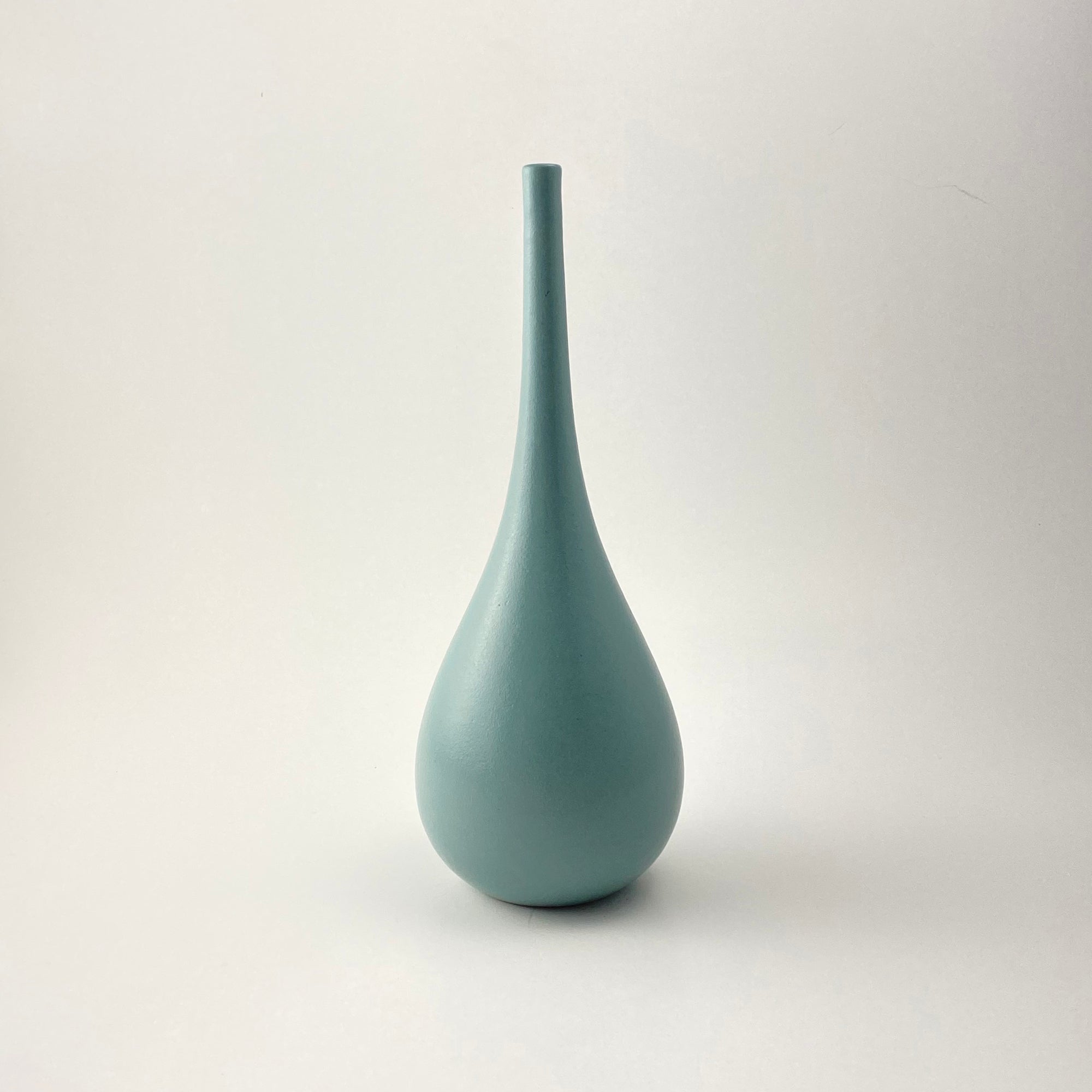 Klyo Vase