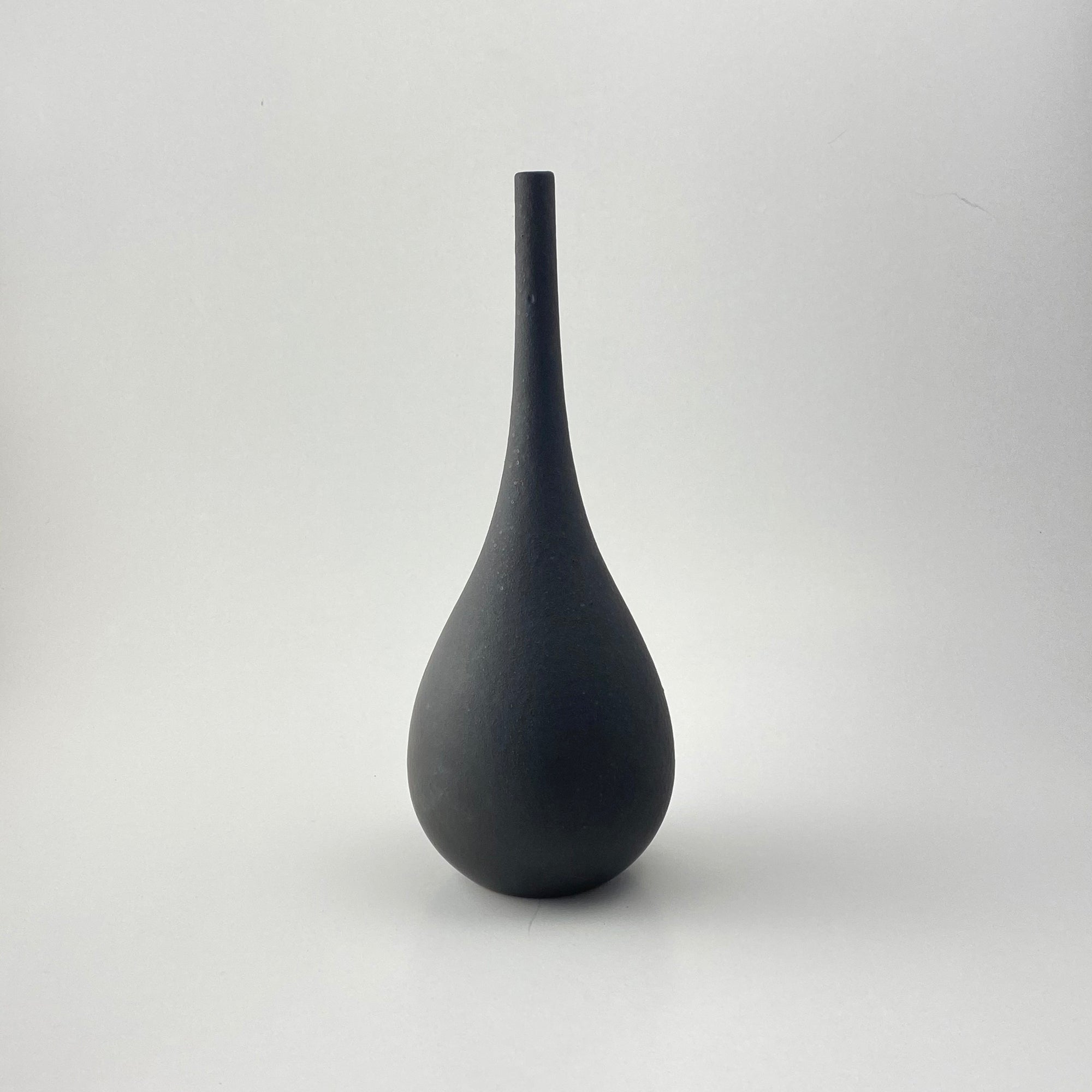 Klyo Vase