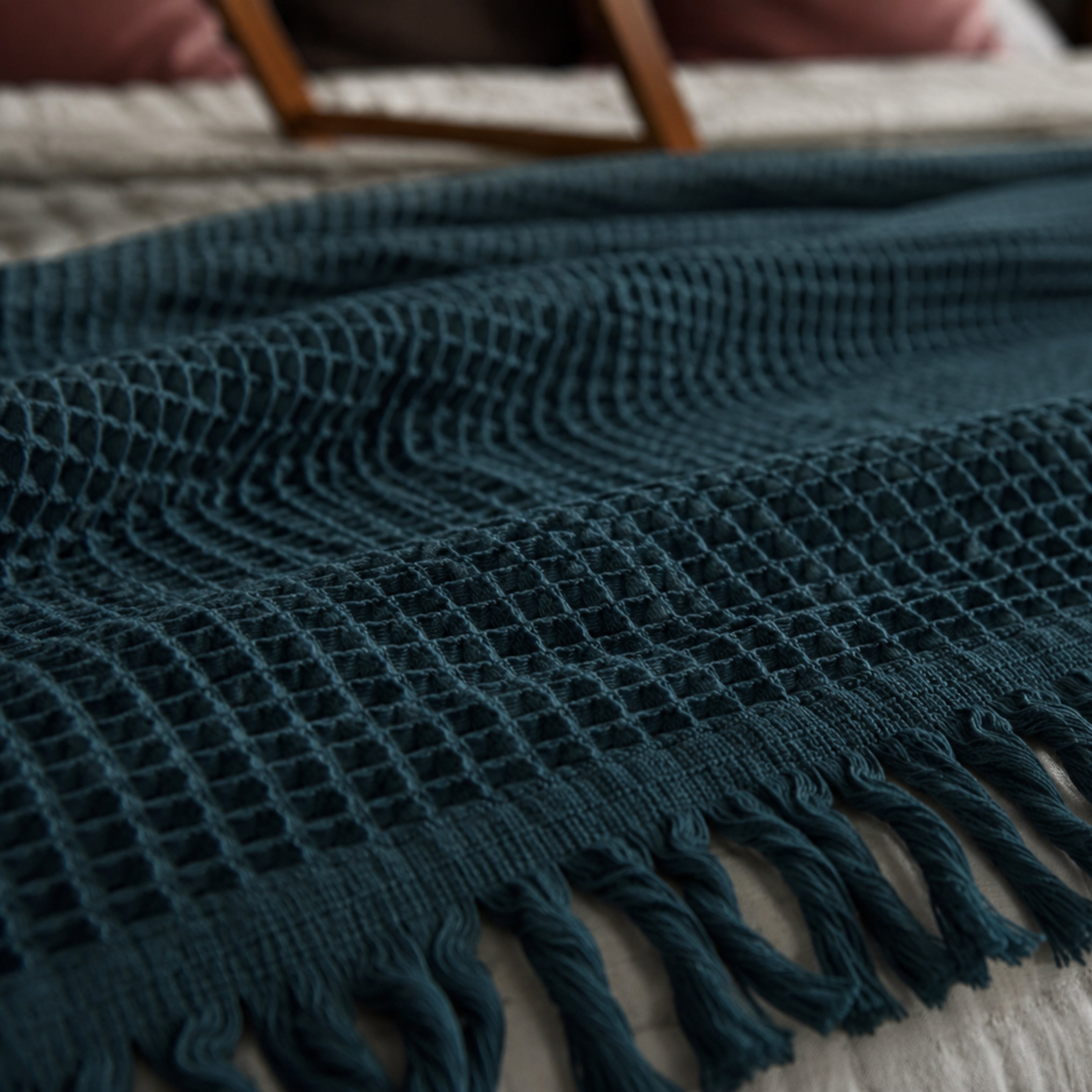 Fringe Honeycomb Bedspread