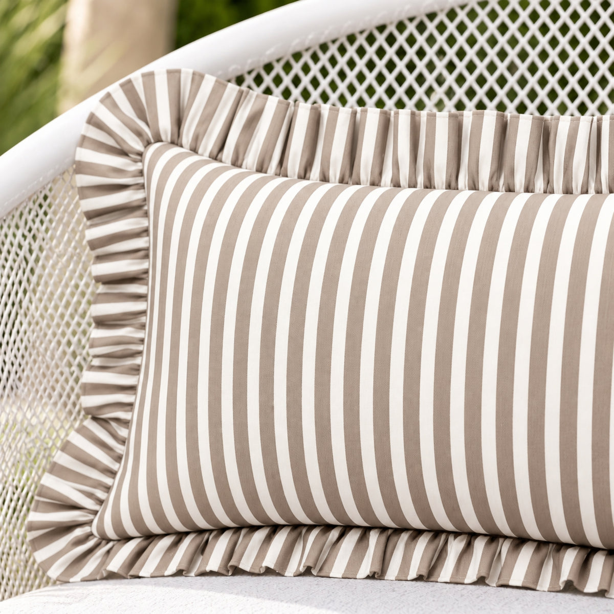 The Duchess Cushion