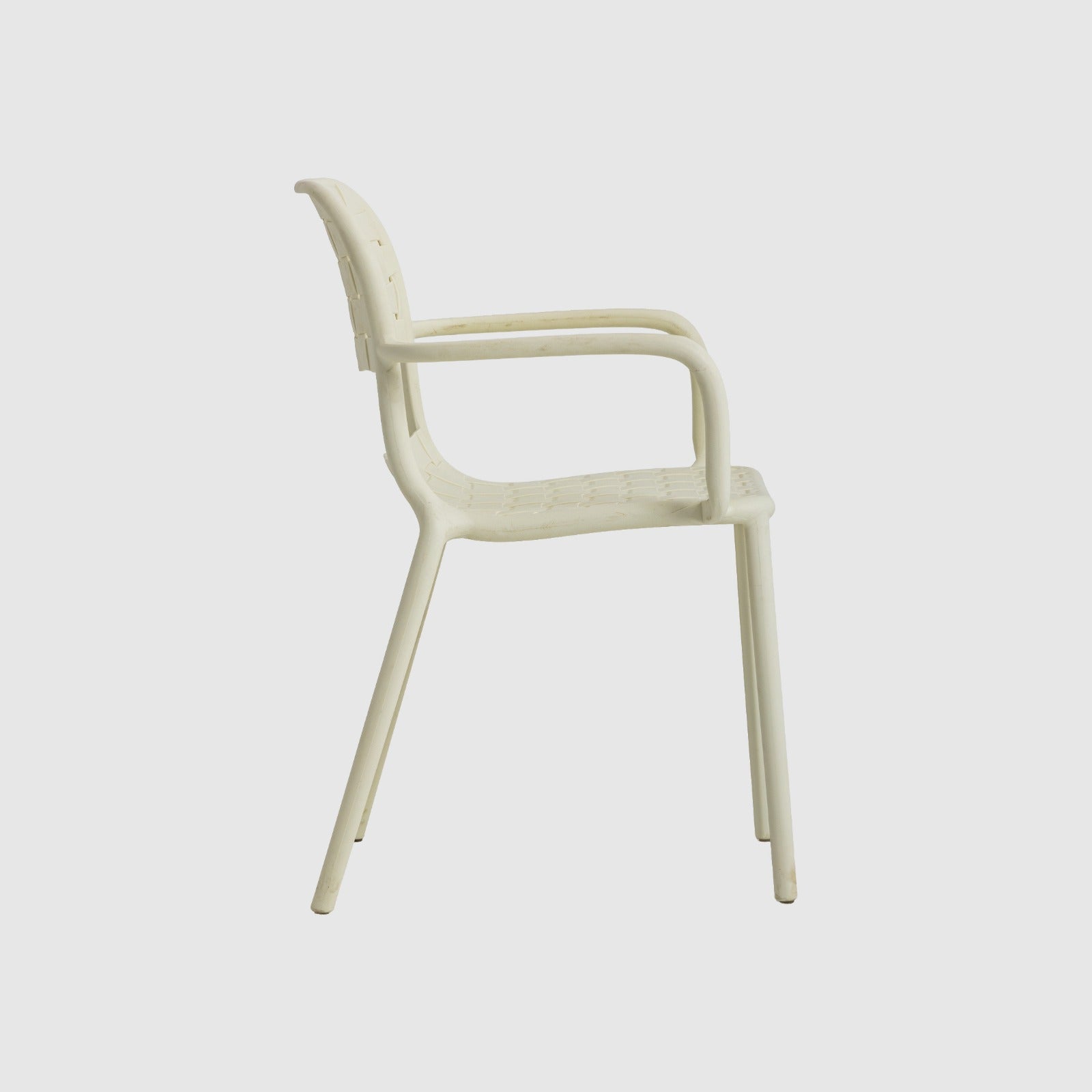 Mia Armchair