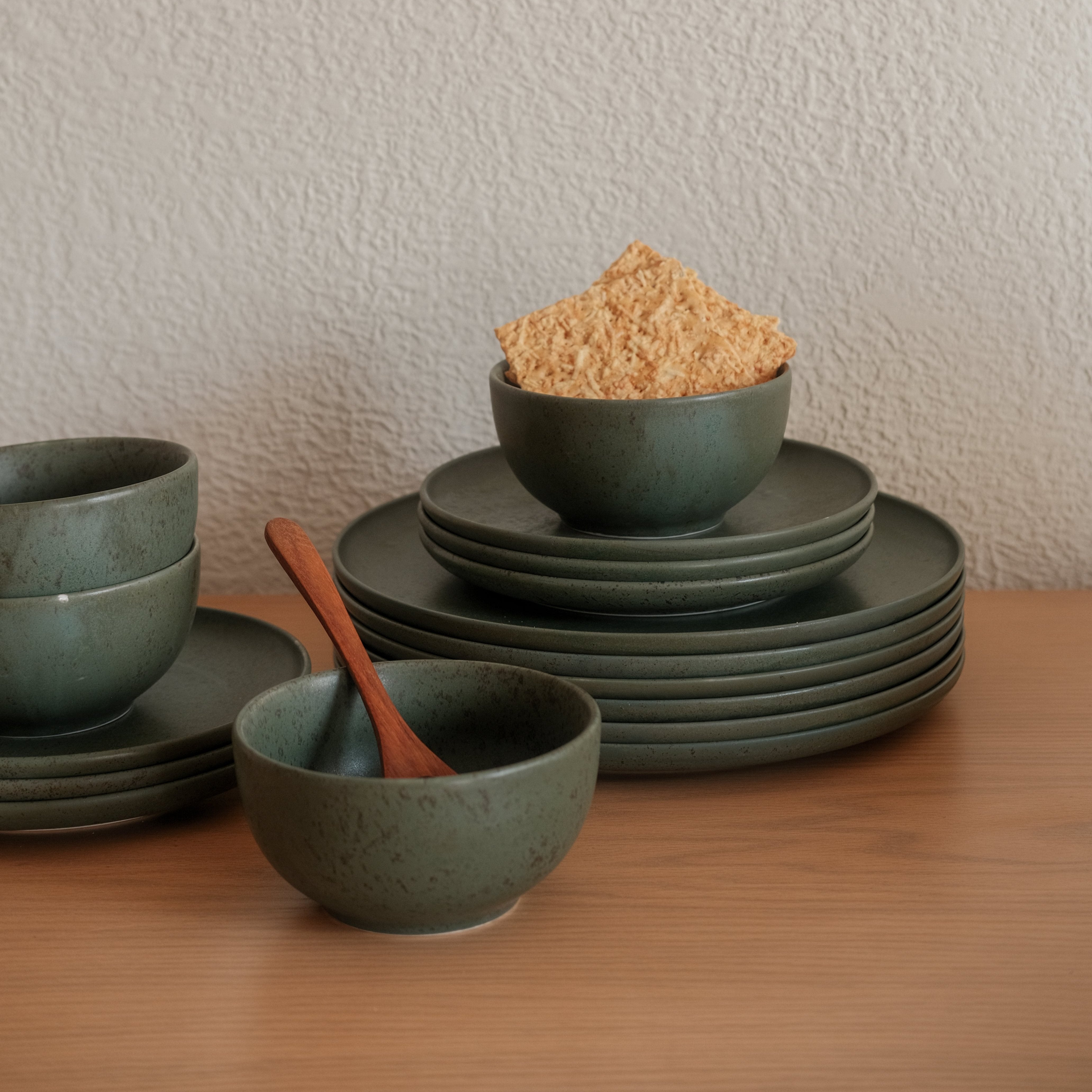 Venus Matte Dinnerware (Set of 18 pcs)