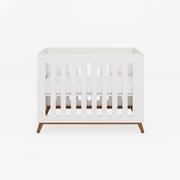 سرير بيبي إلمي