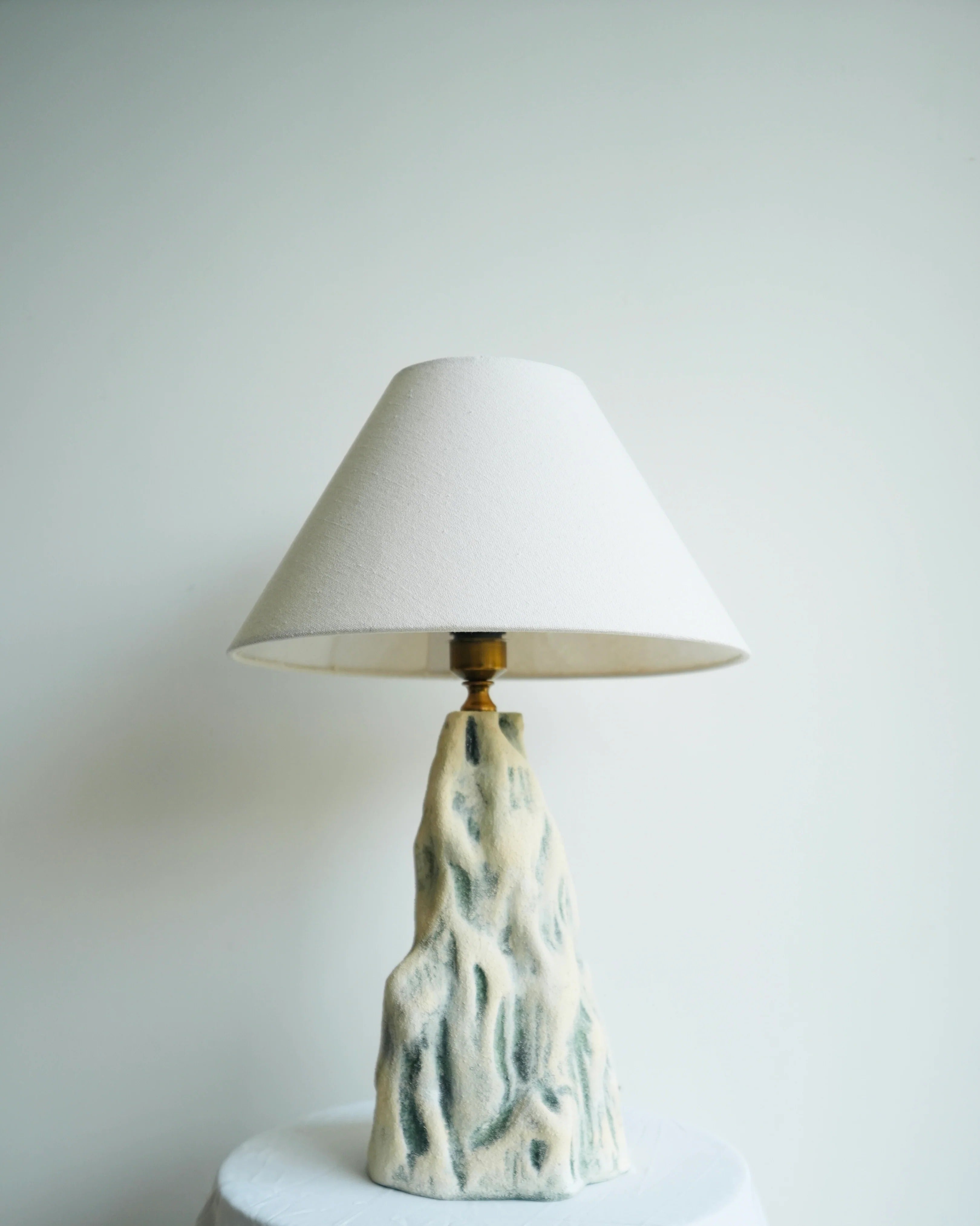 أباجورة ستون هافن